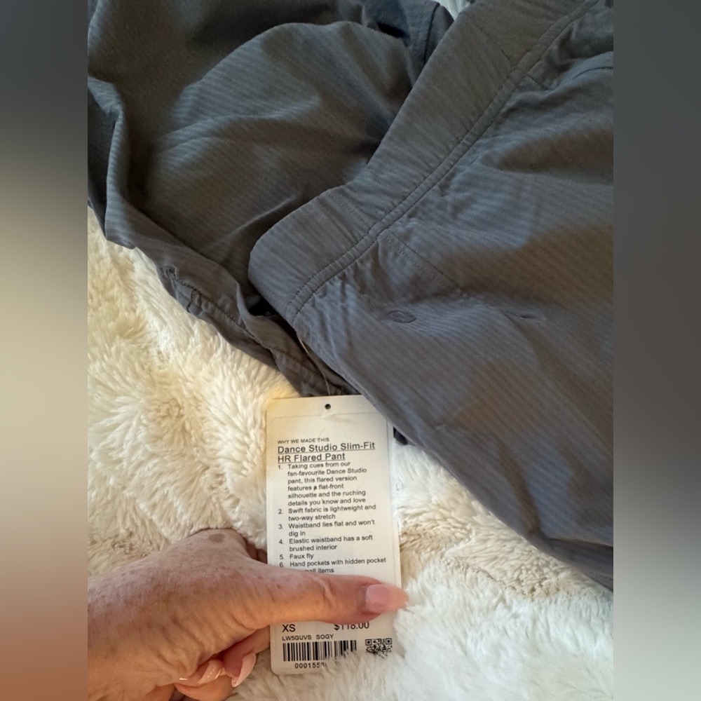 NWT Lululemon Dance Studio slim-fit HR Flared Pant, Solar Gray, XS - Picture 8 of 12
